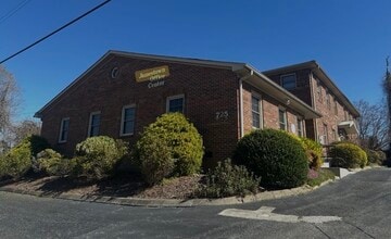 725 W Main St, Jamestown, NC for lease Primary Photo- Image 1 of 13