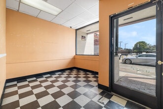 10721 S Prairie Ave, Inglewood, CA for lease Interior Photo- Image 2 of 7