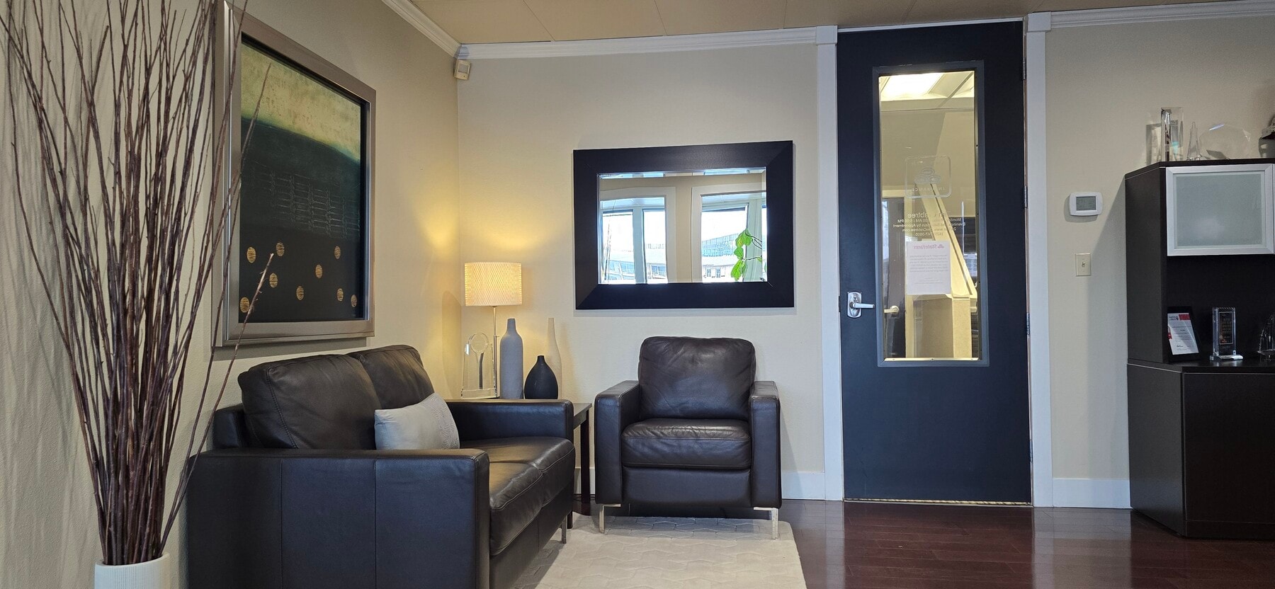 1 Lake Bellevue Dr, Bellevue, WA 98005 - Unit 102 -  - Interior Photo - Image 1 of 8