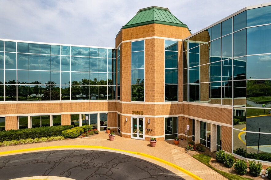 21515 Ridgetop Cir, Dulles Town Center, VA for lease - Building Photo - Image 3 of 4