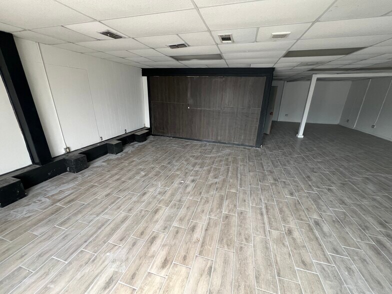 1541 E Us-190 Hwy, Copperas Cove, TX à louer - Photo du bâtiment - Image 2 de 6