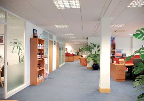 75-79 Guildford St, Chertsey for sale - Interior Photo - Image 2 of 10