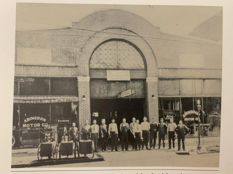 238 W Main St, Abingdon, VA for lease - Interior Photo - Image 1 of 14