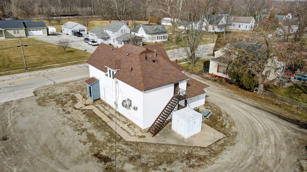 1040 S Wayne St, Saint Marys, OH for sale - Building Photo - Image 3 of 29