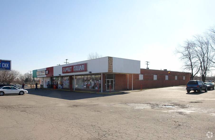 3629-3631 Sullivant Ave, Columbus, OH à louer - Photo du bâtiment - Image 2 de 5