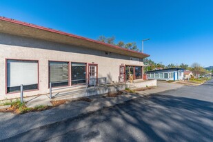 612 E Saint Charles St, San Andreas CA - Parc de stationnement couvert