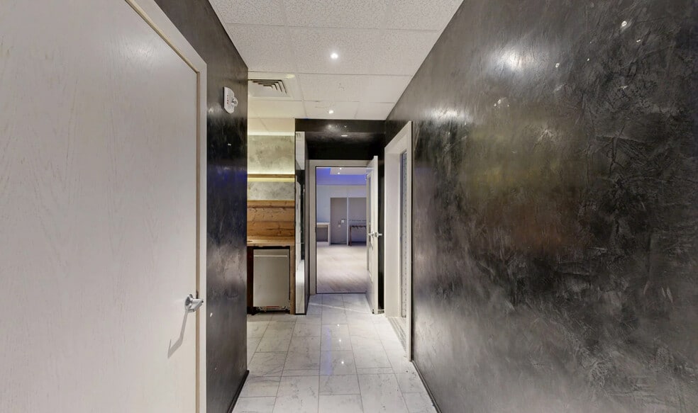 1111 Kane Concourse, Bay Harbor Islands, FL à vendre - Numérisation 3D de Matterport - Image 2 de 18