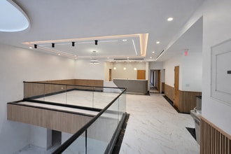 2700 Ocean Ave, Brooklyn, NY à louer Hall d’entrée- Image 1 de 17