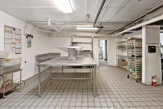 373-377 Broadway St, San Francisco, CA for lease Building Photo- Image 2 of 27