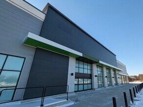 662-868 E Big Beaver Rd, Troy, MI for lease Interior Photo- Image 2 of 15