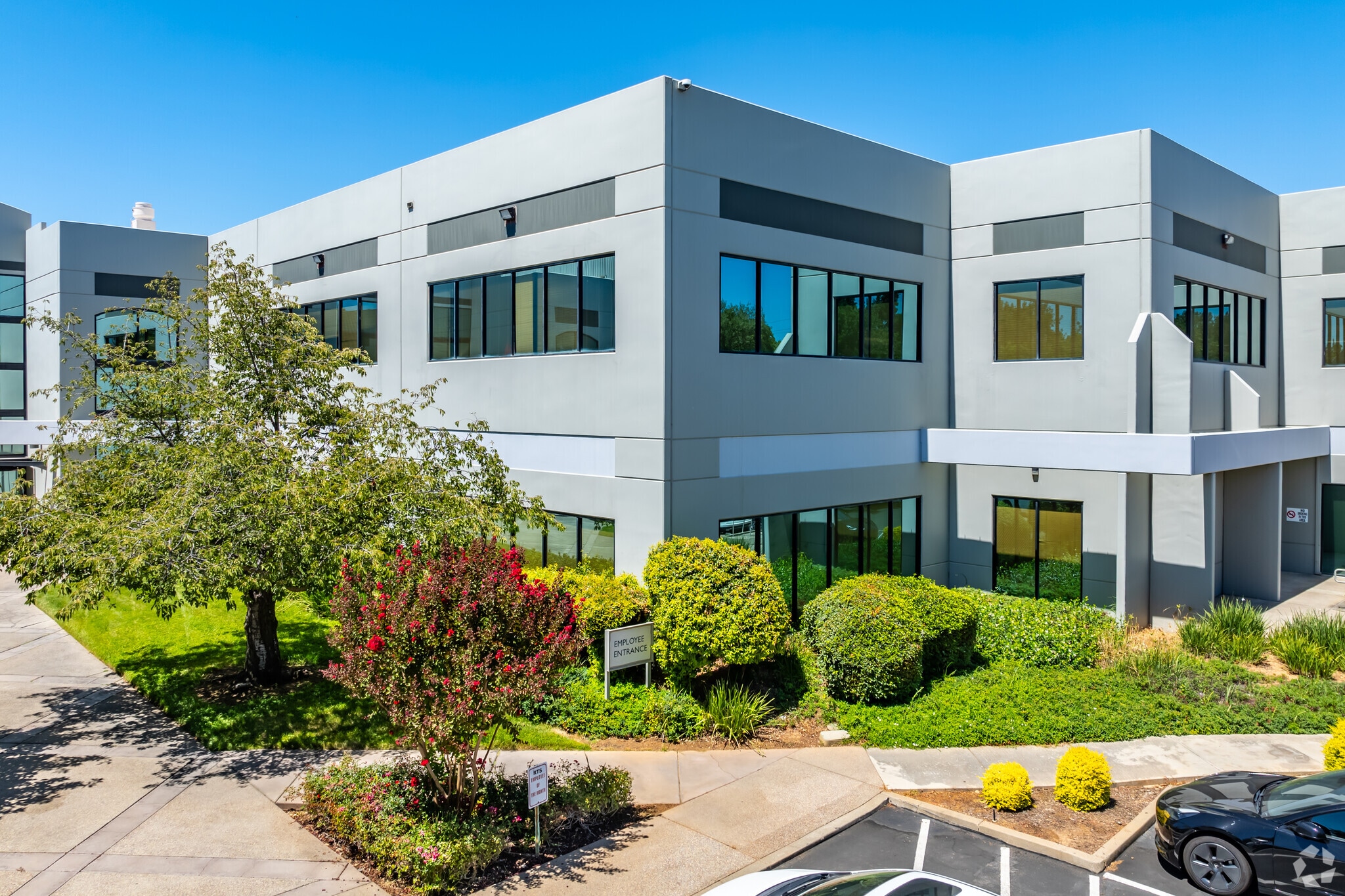 9750 Goethe Rd, Sacramento, CA for sale Primary Photo- Image 1 of 8