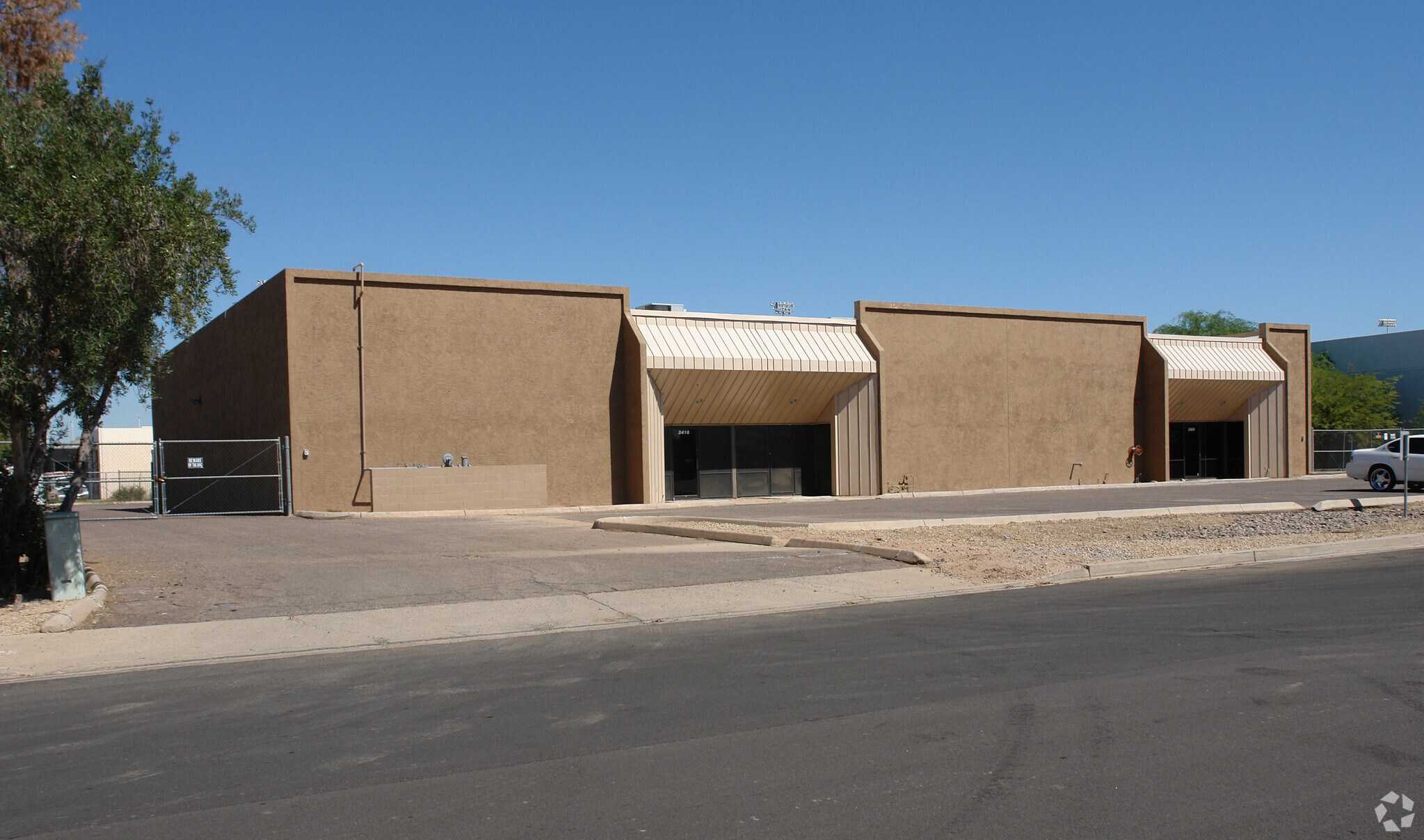 2404-2416 W Campus Dr, Tempe, AZ à vendre Photo principale- Image 1 de 1