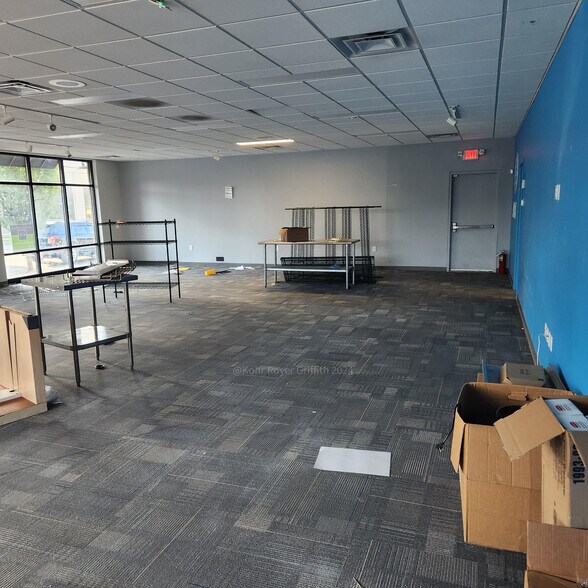 4409 N High St, Columbus, OH à louer - Photo du bâtiment - Image 3 de 4