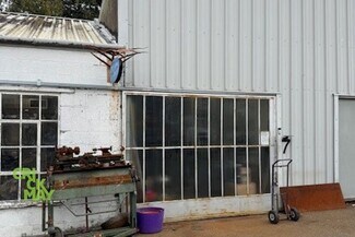 Plus de détails pour 22 Wivelsfield Rd, Haywards Heath - Industriel à louer