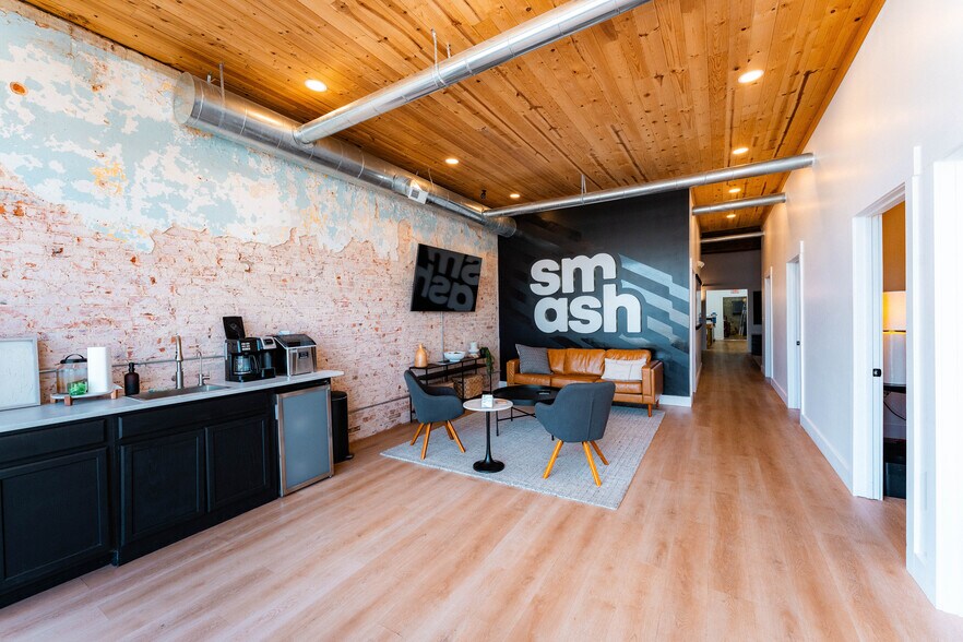 114 N Main St, Woodruff, SC à vendre - Photo du bâtiment - Image 3 de 7