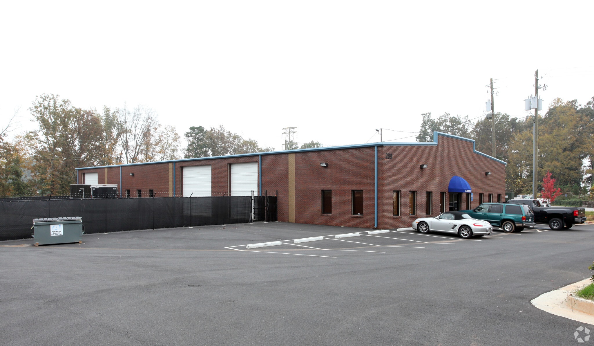 289 N Price Rd, Sugar Hill, GA for lease Primary Photo- Image 1 of 34