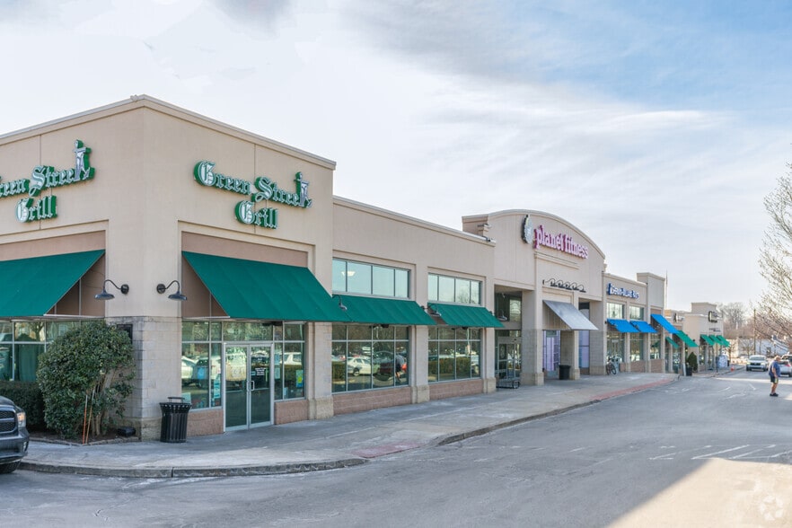 150 E Pennsylvania Ave, Downingtown, PA for sale - Building Photo - Image 2 of 5