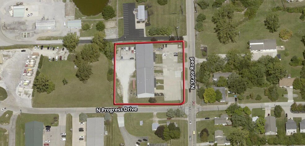 567-585 N State Rd, Medina, OH à louer - Photo du bâtiment - Image 2 de 9