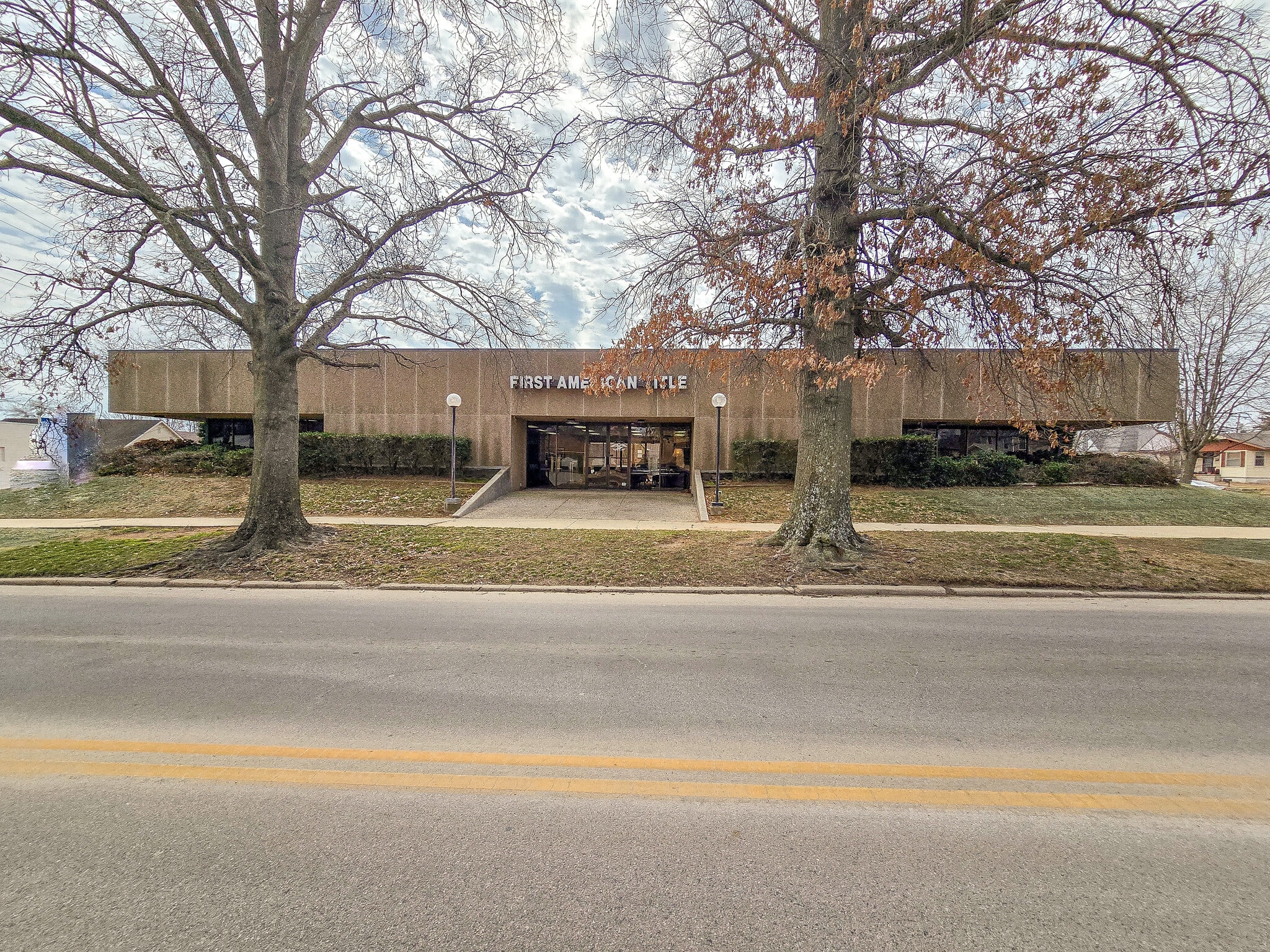 123 W Highland St, Shawnee, OK for lease Building Photo- Image 1 of 33