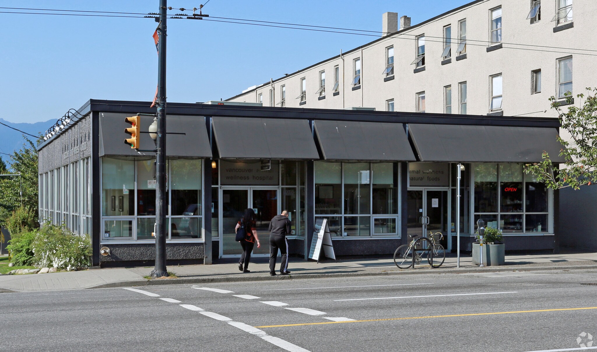 105 E Broadway, Vancouver, BC for lease Primary Photo- Image 1 of 7