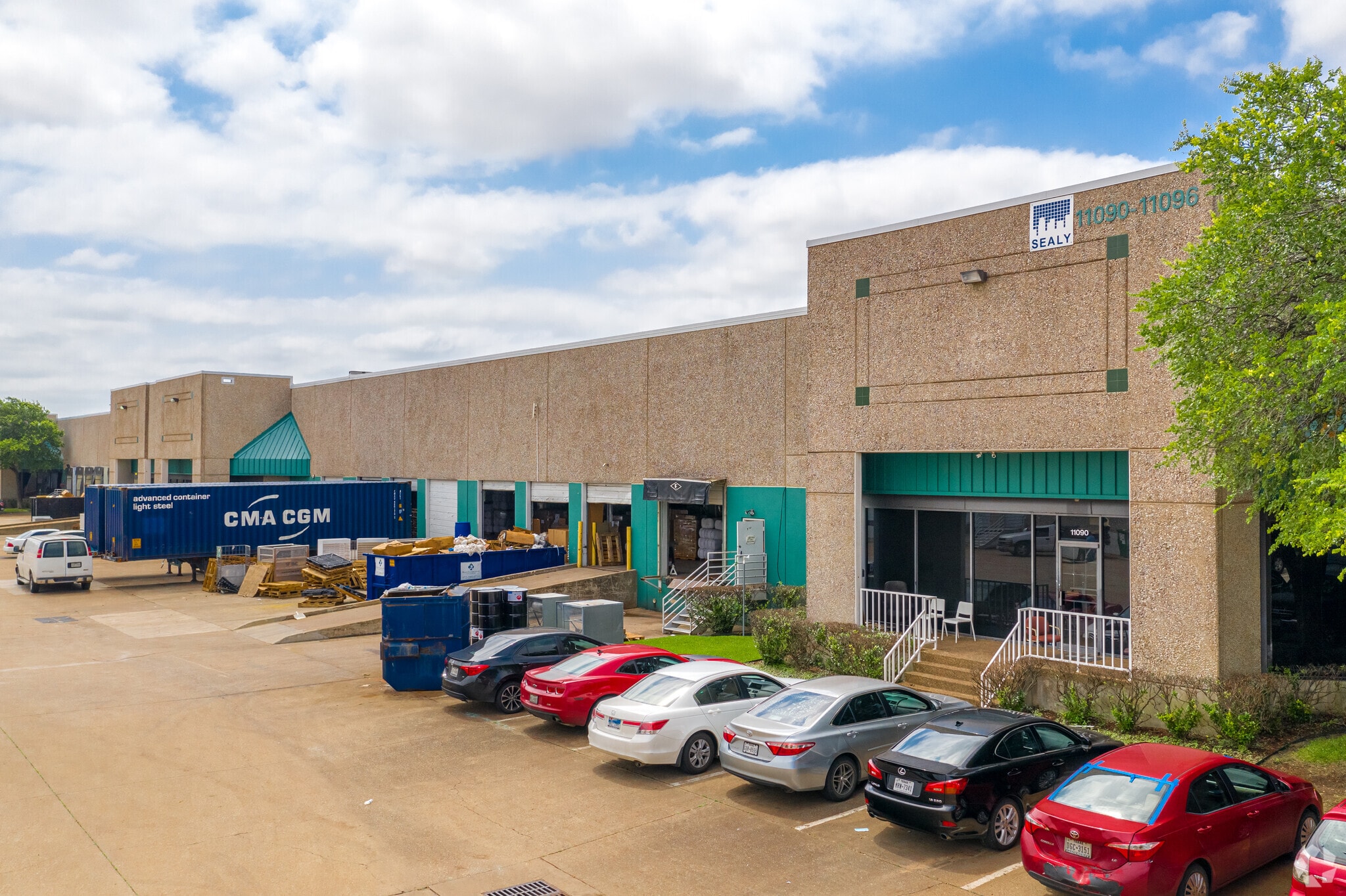 11090-11096 Grader St, Dallas, TX for lease Primary Photo- Image 1 of 5