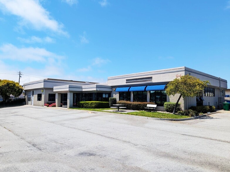 94 Hangar Way, Watsonville, CA for lease - Building Photo - Image 2 of 13
