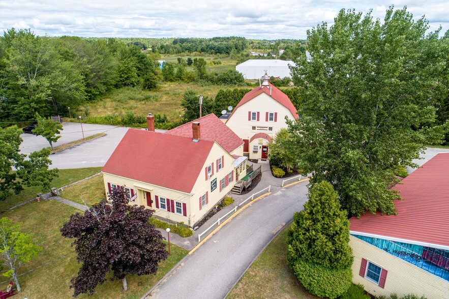 345 North St, Saco, ME à vendre - Photo du bâtiment - Image 2 de 29