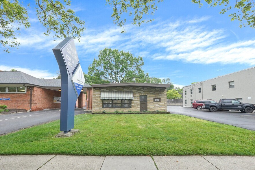 2690 E Main St, Columbus, OH à louer - Photo du bâtiment - Image 2 de 8