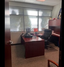 2125 Barrett Park Dr NW, Kennesaw, GA for lease Interior Photo- Image 2 of 2