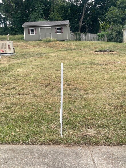 305 Bridgeway ave, Old Hickory, TN à vendre - Photo du bâtiment - Image 2 de 3