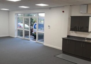 Beecham Ct, Wigan for lease Interior Photo- Image 2 of 8