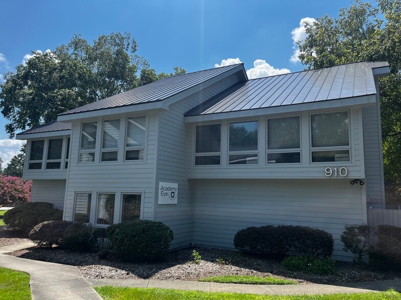 910 Martin Luther King Jr Blvd, Chapel Hill, NC for lease - Building Photo - Image 3 of 5