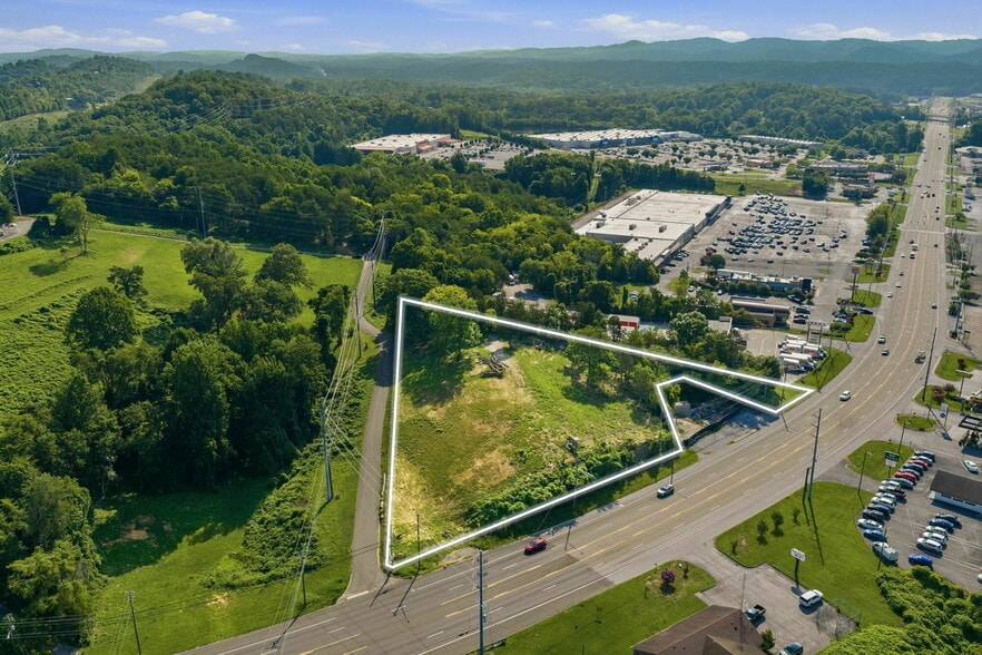 7102 Chapman hwy, Knoxville, TN for sale - Primary Photo - Image 1 of 22