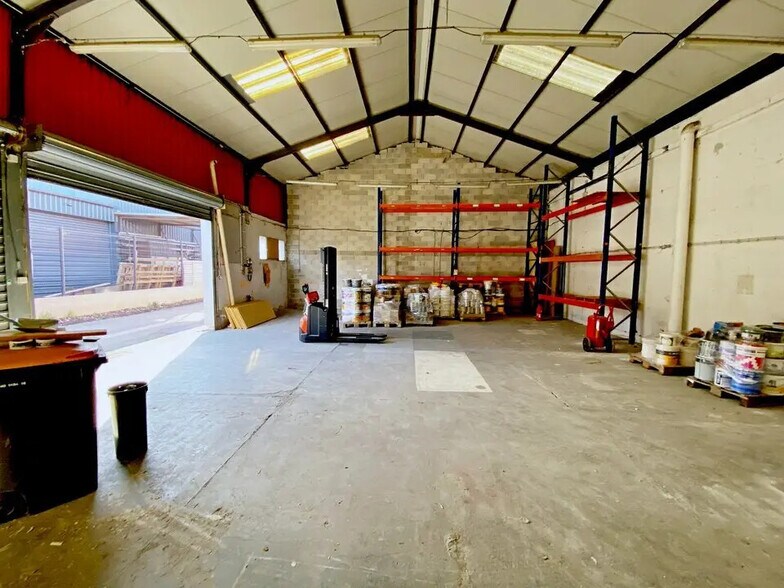 Bureau dans Aubagne à louer - Photo intérieure - Image 1 de 9