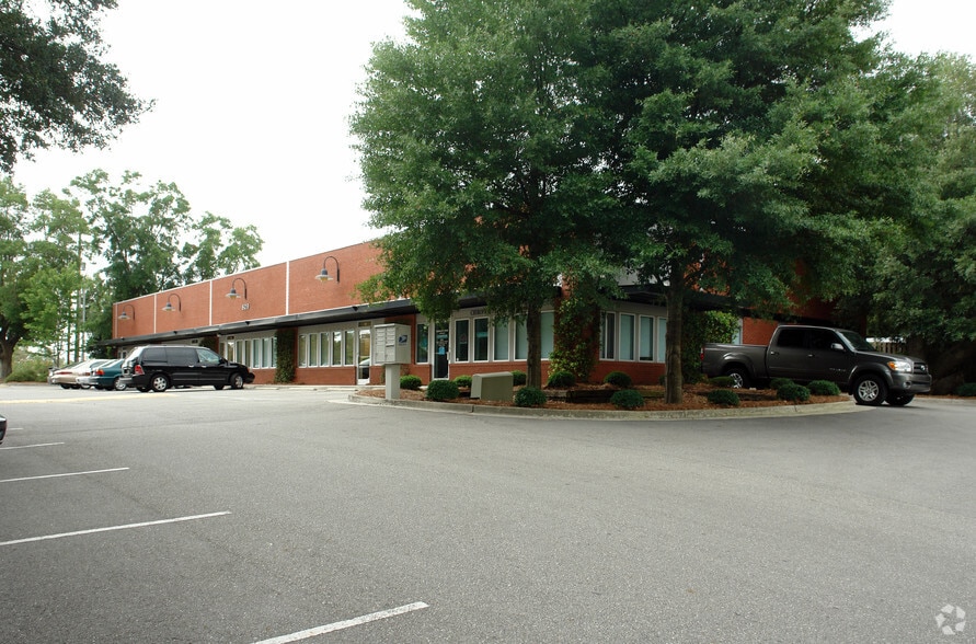 609 Shipyard Blvd, Wilmington, NC for sale - Building Photo - Image 2 of 18