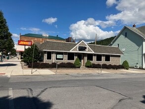 6 E 12th St, Tyrone, PA for lease Building Photo- Image 2 of 8