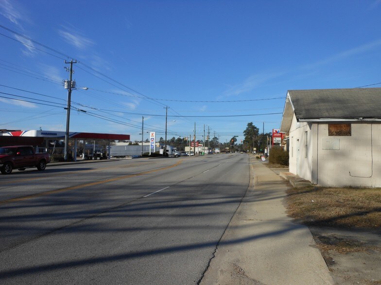 651 W Liberty St, Sumter, SC à vendre - Photo du bâtiment - Image 1 de 7