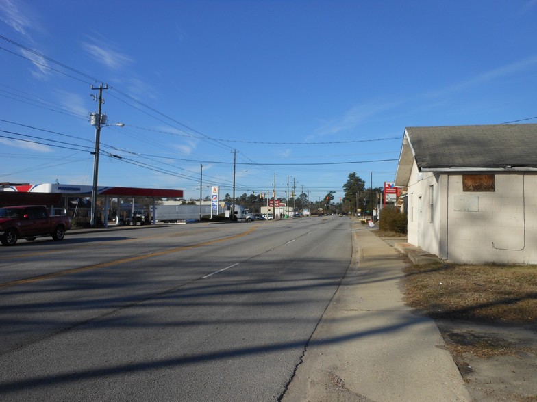 651 W Liberty St, Sumter, SC à vendre - Photo du bâtiment - Image 1 de 7