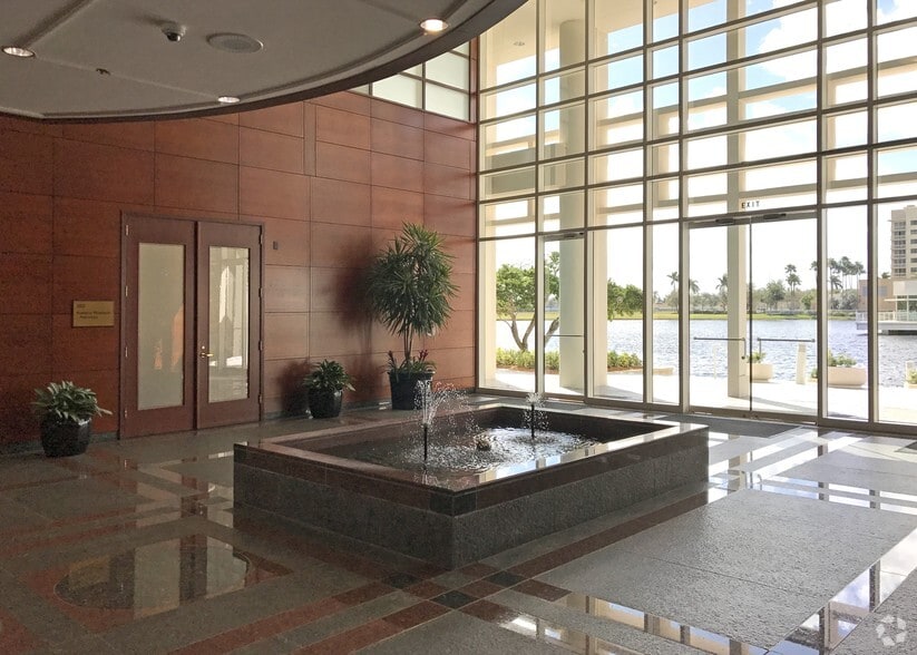 1200 S Pine Island Rd, Plantation, FL for lease - Lobby - Image 2 of 15