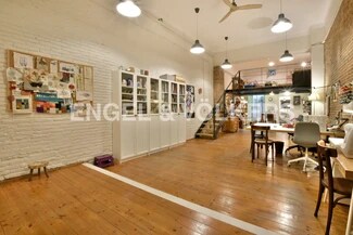 Plus de détails pour Multi-résidentiel à vendre