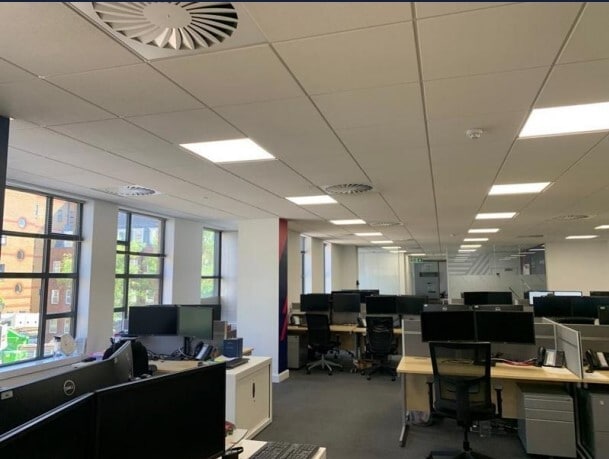 42-48 Victoria St, St Albans à louer - Photo intérieure - Image 2 de 3