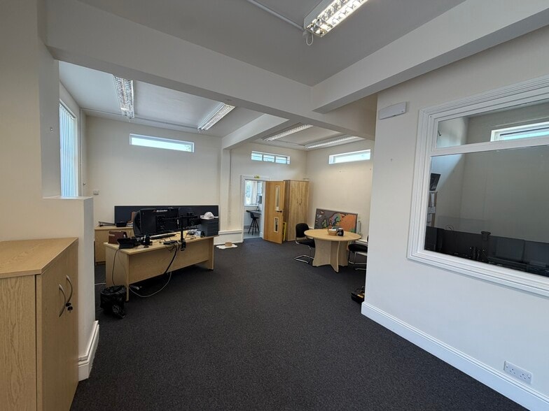Dean Hill Park, West Dean for lease - Building Photo - Image 3 of 3