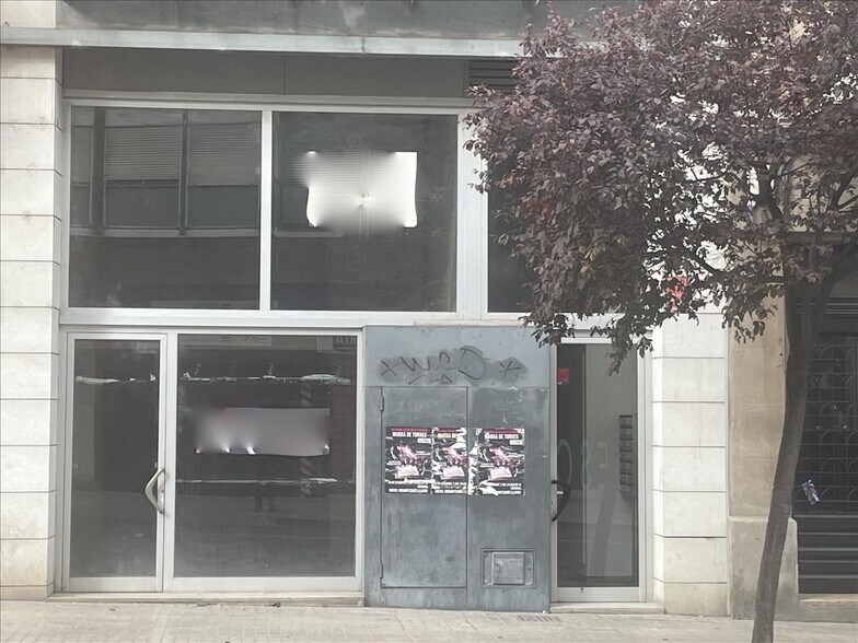 Commerce de détail dans Lleida à vendre - Photo du bâtiment - Image 2 de 21