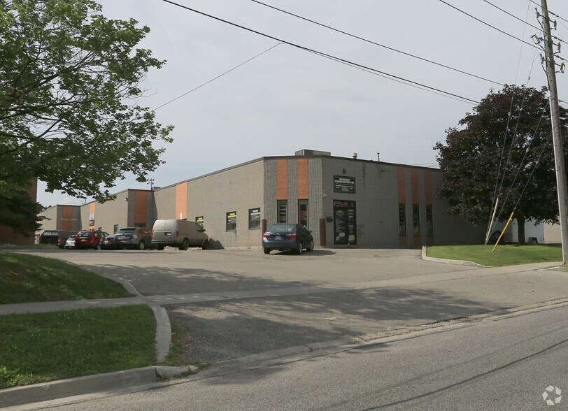 11 Allaura Blvd, Aurora, ON à vendre - Photo principale - Image 1 de 1