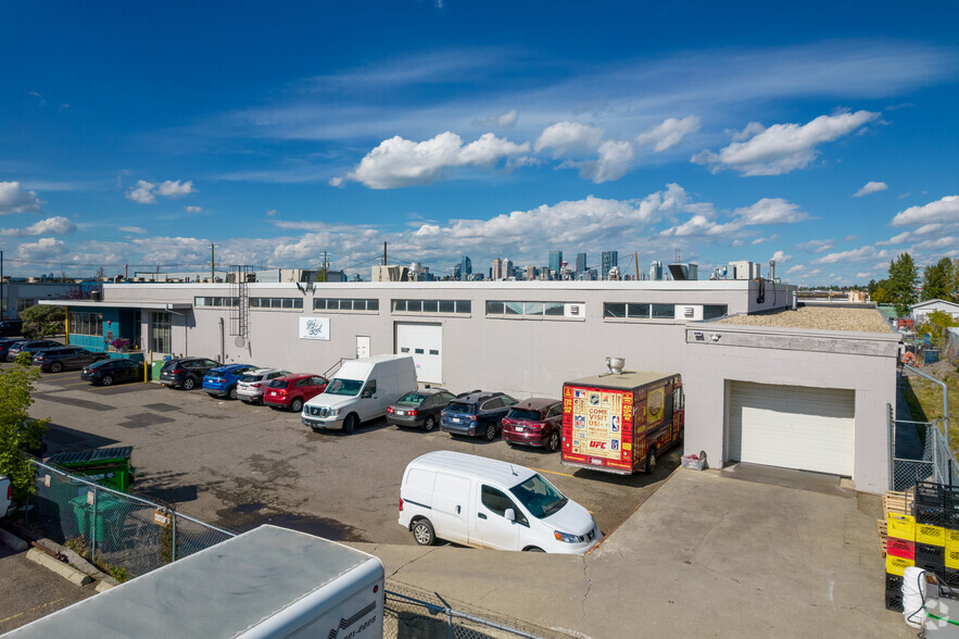 4020 7th St SE, Calgary, AB à louer - Photo du bâtiment - Image 3 de 4