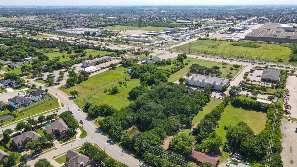 1271 1271 Main & 1212 Whitley Road st, Keller, TX à vendre - Photo du bâtiment - Image 2 de 3