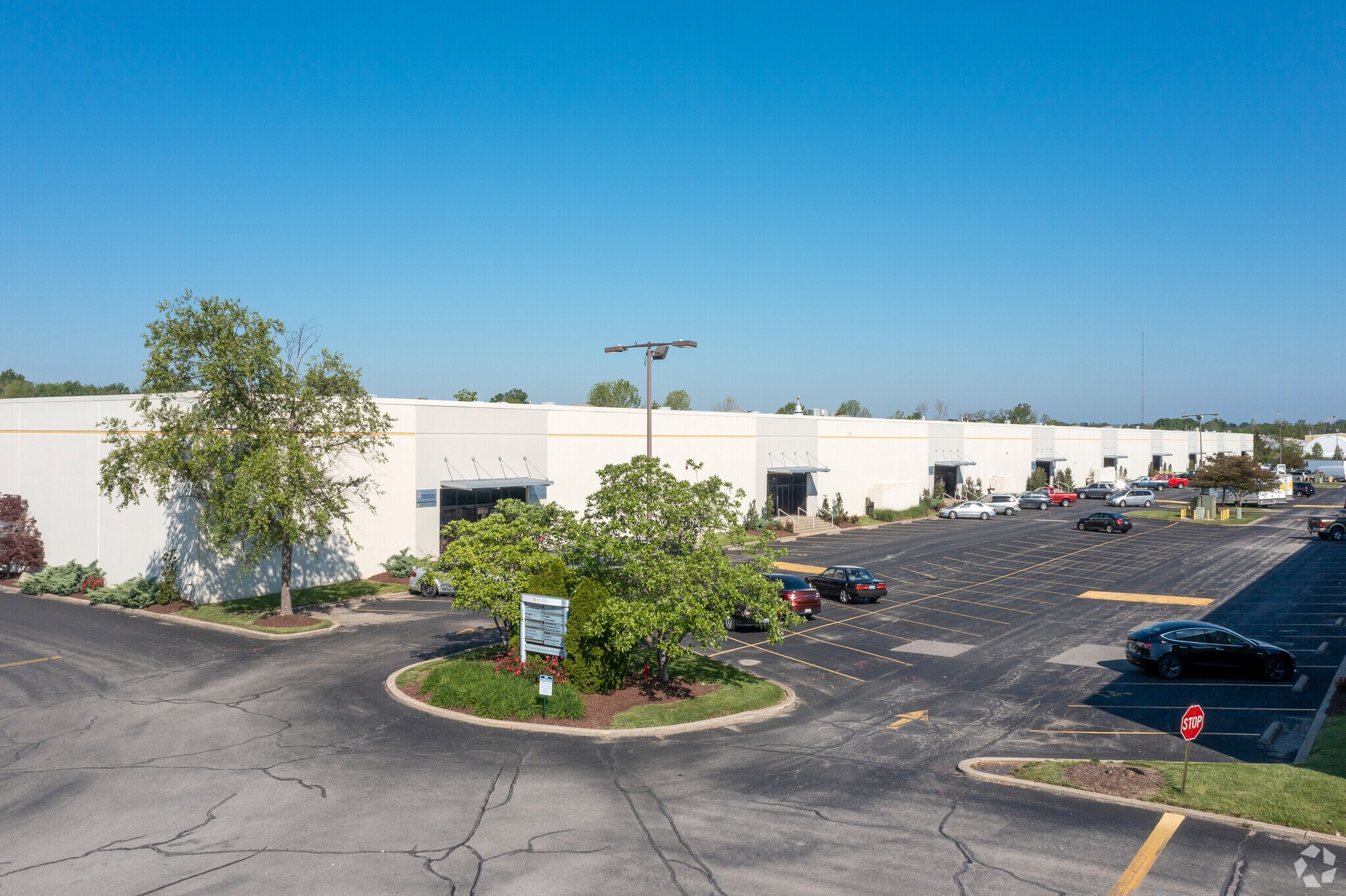 3865 Produce Rd, Louisville, KY for lease Primary Photo- Image 1 of 6