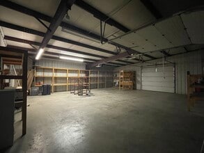 18050 County Road 1000, Saint James, MO for lease Interior Photo- Image 2 of 7