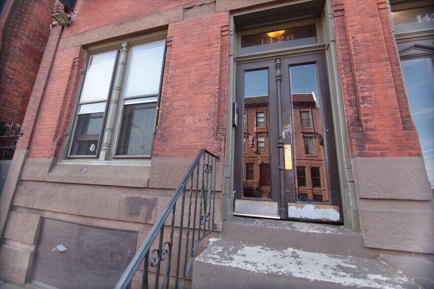 1426 W Diamond St, Philadelphia, PA for sale - Primary Photo - Image 1 of 1