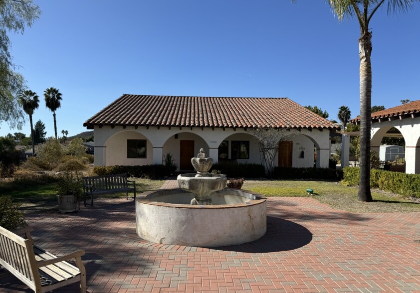 12730 Elm Park Ln, Poway, CA à louer - Photo du bâtiment - Image 1 de 16